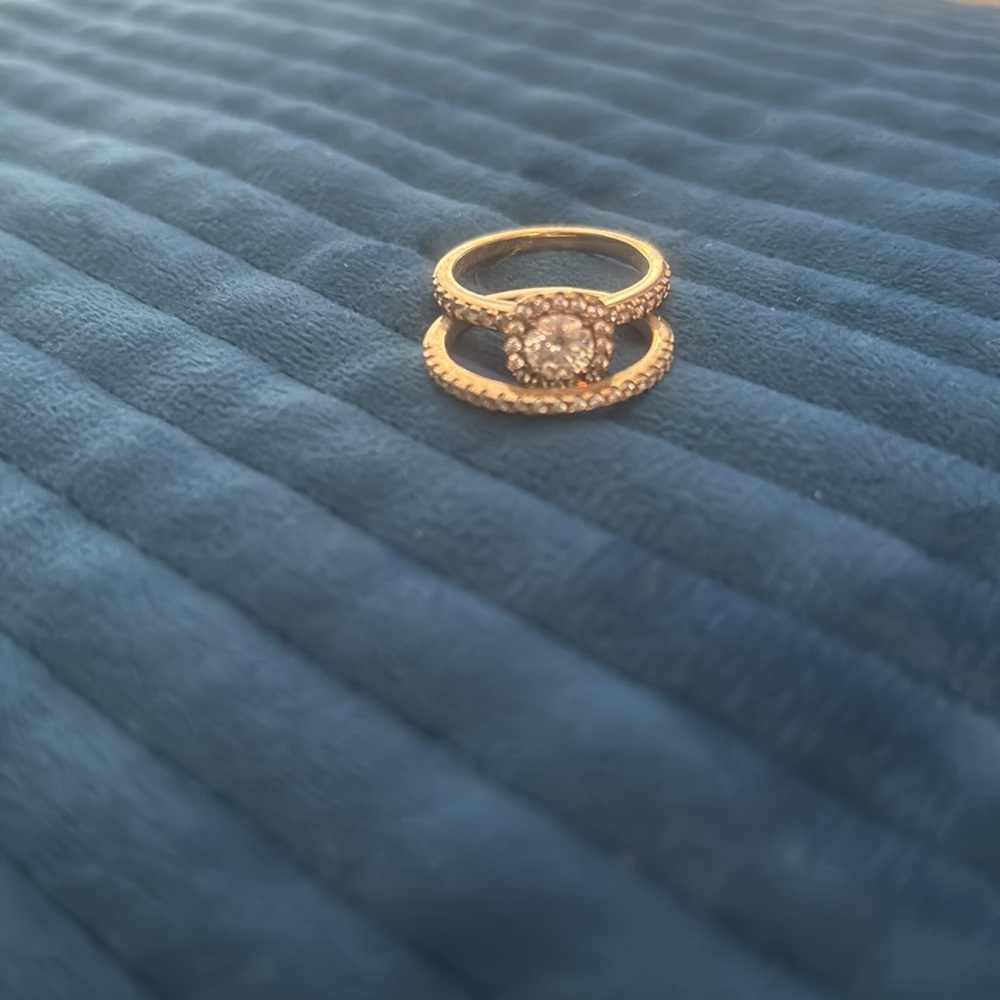LIKE NEW Beautiful Bridal Set